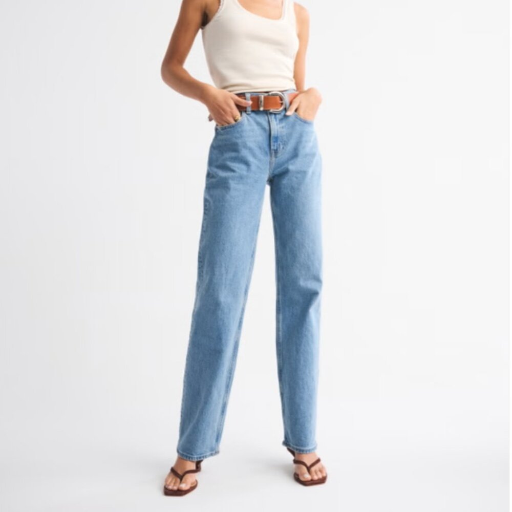Abercrombie High Rise 90s Relaxed Cowboy Embroidered Jean Size 31